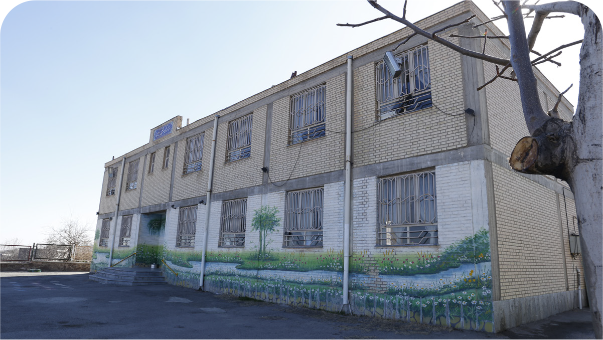 دبستان استثنائی یاسمن شاندیز